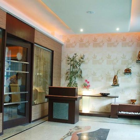 Hotel Sitara Royal ハイデラバード エクステリア 写真