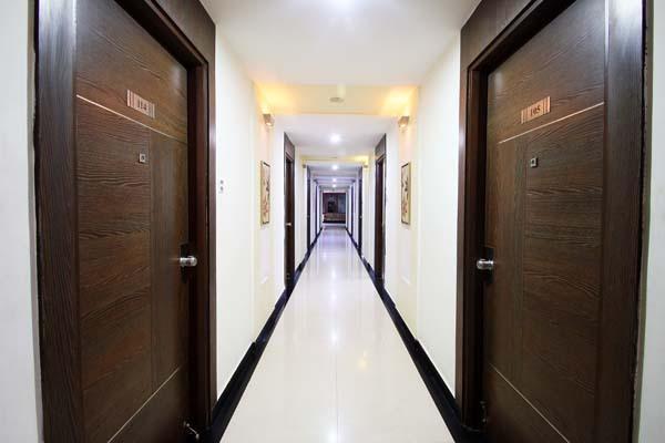 Hotel Sitara Royal ハイデラバード エクステリア 写真